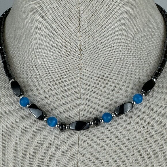 Hematite and Blue Beaded Necklace With Barrel Clasp Unisex 18 Inches Long - Picture 2 of 9